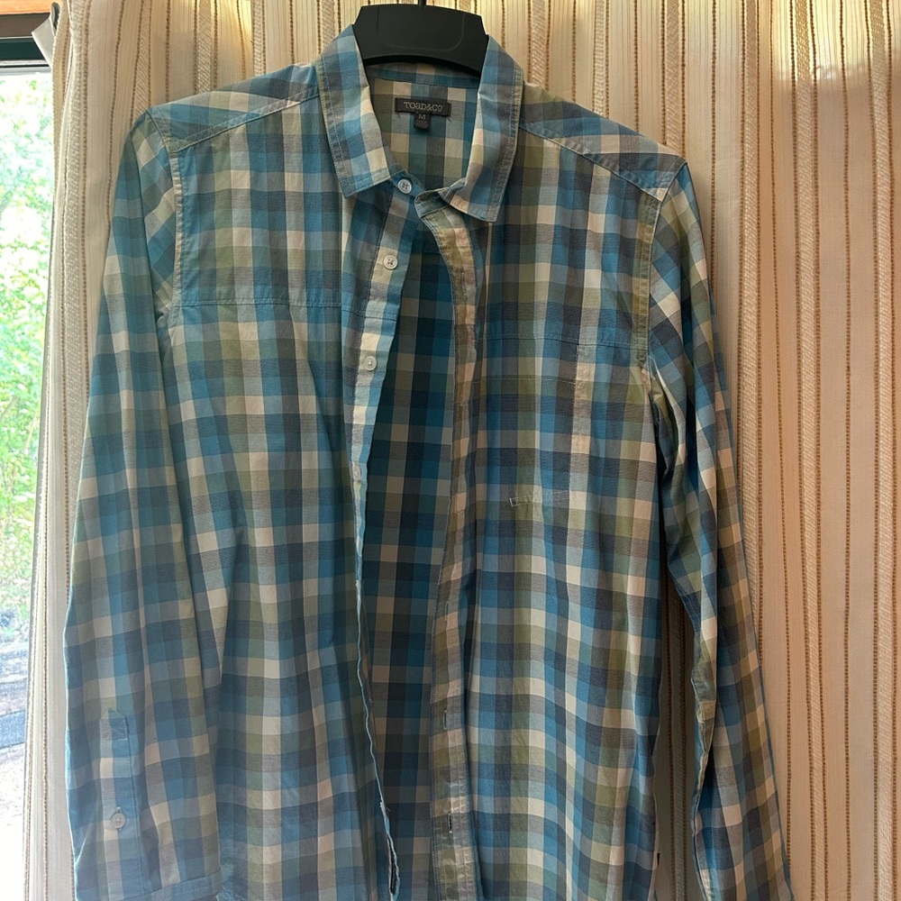 Men’s long sleeve shirt